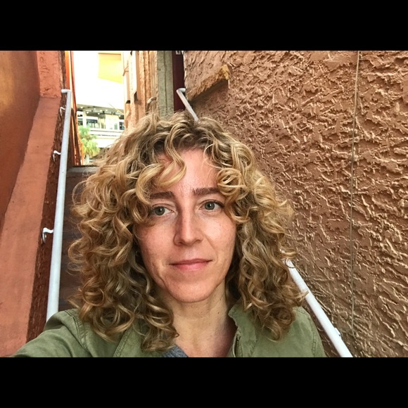 Meet your Posher, Amelia - Picture 5 of 5